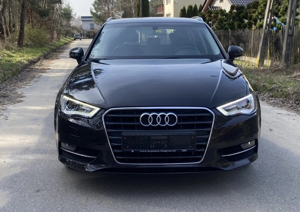 Audi A3 cena 48900 przebieg: 211000, rok produkcji 2013 z Poręba małe 254